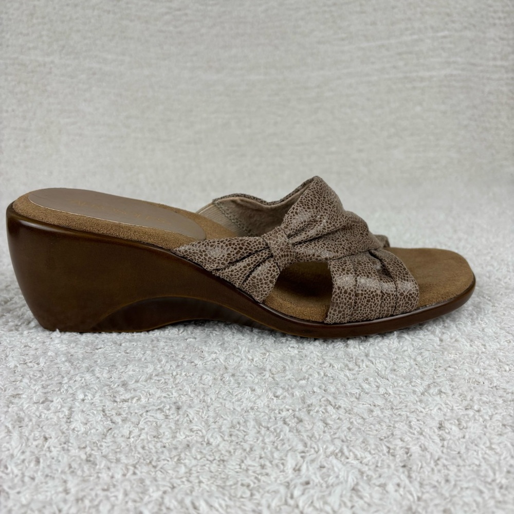 Aerosoles Sandals Womens 9M Brown On Deck Open Toe Wedge Beach Slip On Fabric Up